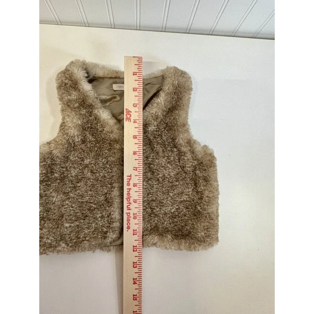 Girls Childrens Faux Fur Fashion Vest by Self Esteem. Size 4. Brown/Sable Color,